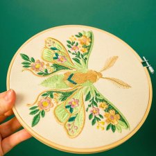 Kwiecista ćma floral ecru, haft w tamborku 20 cm
