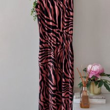 Długa sukienka zebra