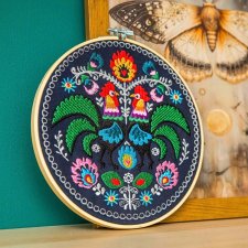 Koguty łowickie - granatowy, haft w tamborku 20 cm