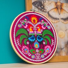 Koguty łowickie - bordo, haft w tamborku 20 cm