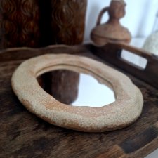 Lustro w ramce ceramicznej