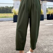 Zielone spodnie Khaki z wysokim stanem wygodne nowe