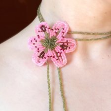 Różow lilia naszyjnik choker z koralików