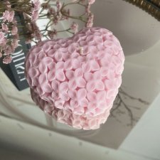Świeca sojowa ekologiczna dekoracyjna "Flowers Heart" 98x42mm różowa