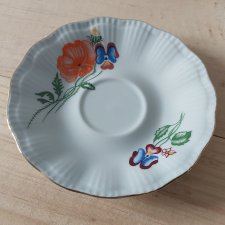 PRL, spodeczek / talerzyk, porcelana w kwiaty polne mak i bratek, Wałbrzych