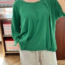 Zielona bluzka oversize jersey luźna casual plus size wygodna minimalistyczna 6XL / 52 / 24 Avenue