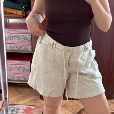 Wygodne szorty cargo Venezia Plus Size 18-20 / 46 / 18 bawełniane beżowe z dużymi kieszeniami