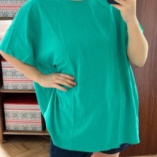 Zielona oversize koszulka Essentials 9XL dekolt okrągły bawełniana 9XL / 58 / 30
