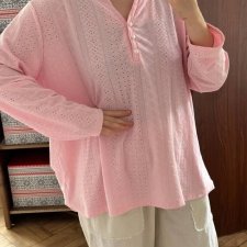 Pudroworóżowa bluzka ażurowa 5-6 xl z guzikami oversize Vintage Love 5XL / 50 / 22