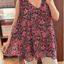 Bordowa szyfonowa tunika w kwiaty • ok. EU 62–66 • 8XL–10XL
