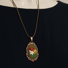 Ręcznie haftowany wisior  DLA HALSZKI