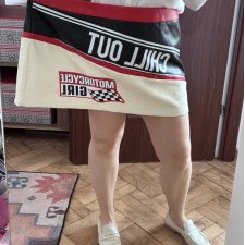 Czerwona mini spódnica Shein Curve 5XL z nadrukiem Motorcycle Girl
