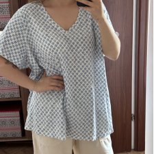 bluzka bawełniana damska Plus Size, biała w niebieskie kwiatki Woman Within Rozmiar 8XL / 56 / 28