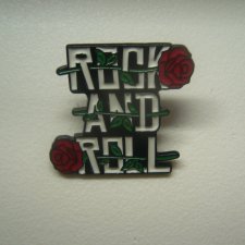 METALOWA EMALIOWANA PRZYPINKA PIN ROCK AND ROOL