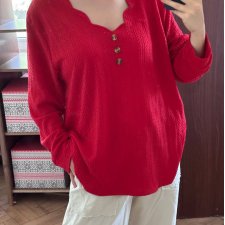 Czerwona bluzka lekki sweterek falowany dekolt guziki plus sizeVintage Love Rozmiar 7XL / 54 / 26