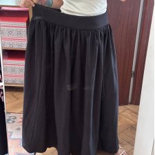 Czarna spódnica midi PrettyLittleThing Plus Size 22