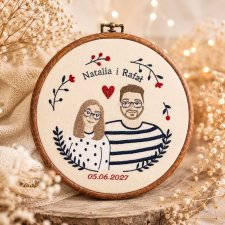 Personalizowana pamiątka ślubna/zaręczynowa , haft w oprawie vintage