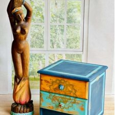 Ręcznie malowana szafka, mebel z duszą,  mandala, ceramiczne uchwyty