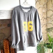 Bluza z motywem L
