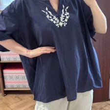 Haftowana bluzka L.A. Blues Deluxe 30/32W Plus Size oversize granatowa 9XL / 58 / 30