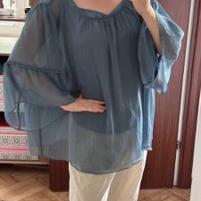 Lauren Conrad bluzka szyfonowa 8XL 56 błękitna zwiewna elegancka boho Plus Size 8XL / 56 / 2