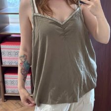 Khaki top na ramiączkach Lane Bryant 26/28 Plus Size ozdobny dekolt 7XL / 54 / 26