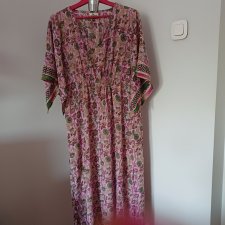 Letnia sukienka z jedwabiem