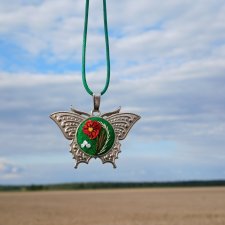 Ręcznie haftowany wisior  DLA SEWERYNY