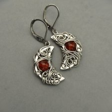 Kolczyki księżyce, półksiężyce, czerwony karneol, wire wrapping