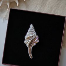 Broszka muszla, Unikatowa broszka na prezent, Artystyczna biżuteria