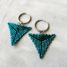 TRIANGLE GLAMOUR