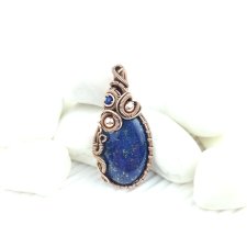 Wisiorek wire wrapping z lapis lazuli