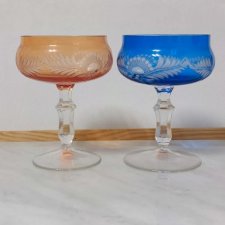 Komplet 2 kolorowych kieliszków kryształowych vintage