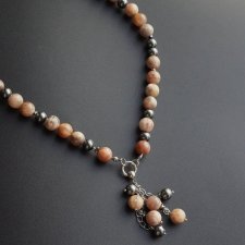 Naszyjnik Kamień Słoneczny i Hematytowa Kaskada