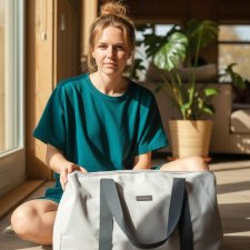 Duża torba podróżna z tłoczonego weluru – unikat handmade no waste