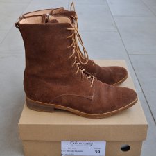 Glamoursy First Time – ręcznie robione botki z naturalnego weluru 39
