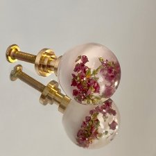 Gałka meblowa WRZOS 30 mm - kwiaty w żywicy - Raindrops White