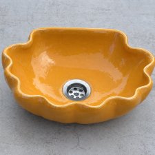 Umywalka ceramiczna  w kształcie muszelki