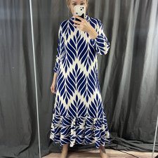 wzorzysta sukienka