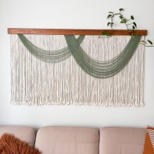 Duża minimalistyczna dekoracja ścienna z drewna i sznurka 150 × 83 cm