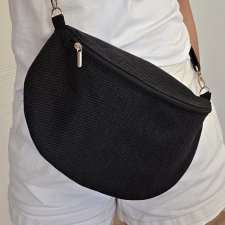 Czarna XL nerka na ramię z plecionego materiału boho