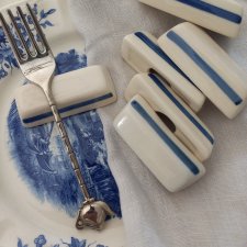 Ceramiczne podpórki pod sztućce