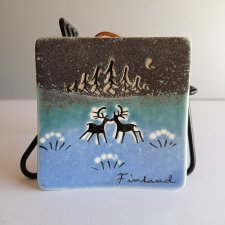 Mały fiński talerzyk dekoracyjny - zawieszka (8x8 cm) stan idealny