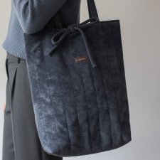Duża pikowana shopperka z weluru – pojemna torba na ramię handmade