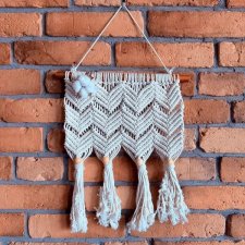 Makrama ścienna BOHO ręcznie robiona – Nowa 34x40 cm
