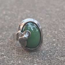 Awenturyn z kwiatkiem - pierścionek regulowany