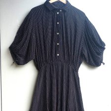 Sukienka vintage groszki