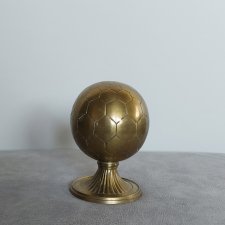 Stara mosiężna statuetka PIŁKA NOŻNA  dekoracja gabinetowa loft
