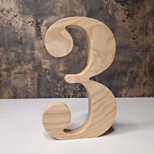 Cyfra 3 trzy, z litego drewna, drewniana, jesion, stojąca dekoracyjna, wysokość 20cm