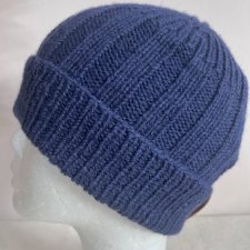 Ręcznie robiona czapka prążkowana z alpaką granatowa (56-60 cm)